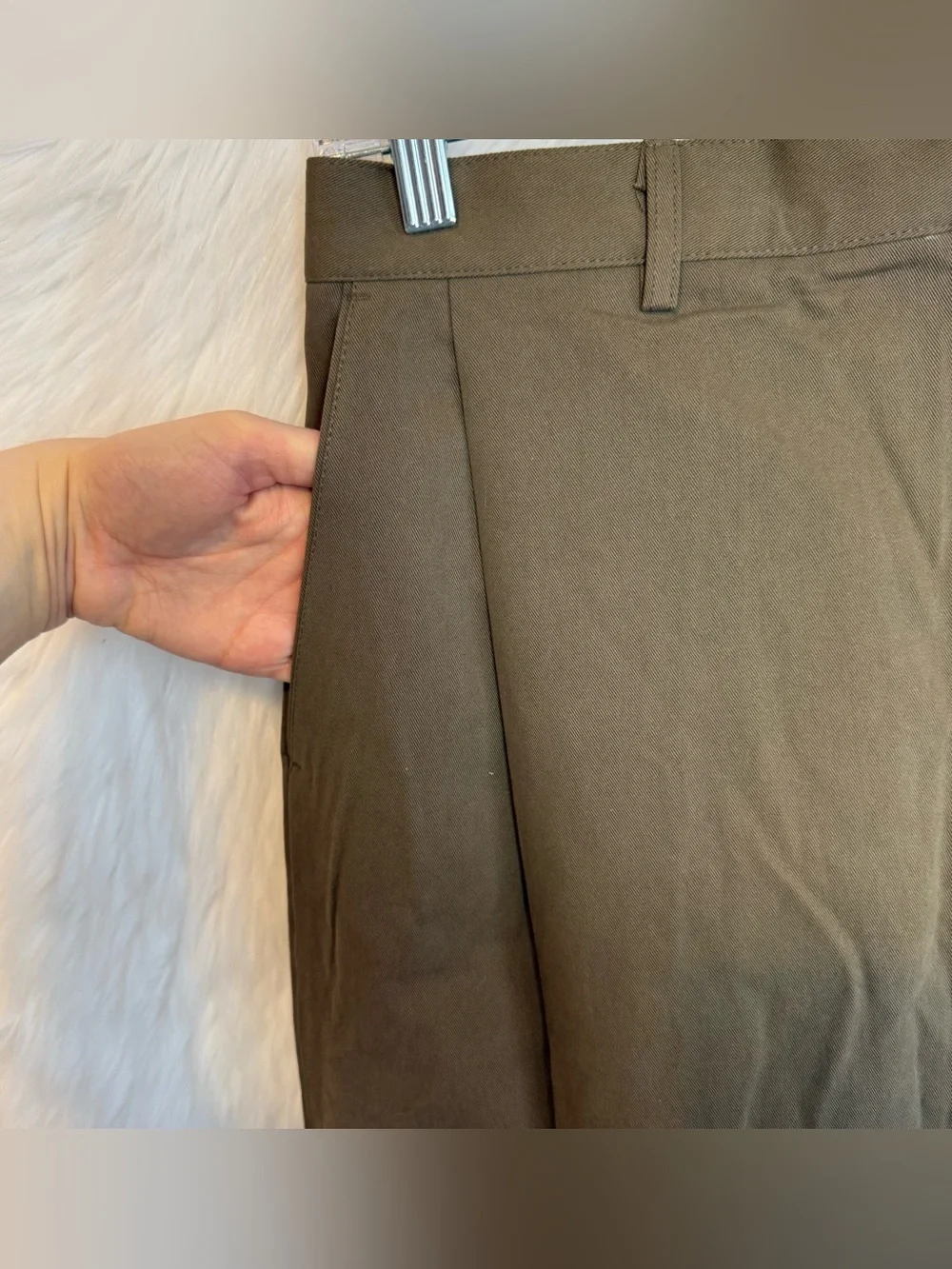 NWT The Jowa Brown Senne Double Pin Tuck Barrel Leg Pants Trousers Tailored NEW